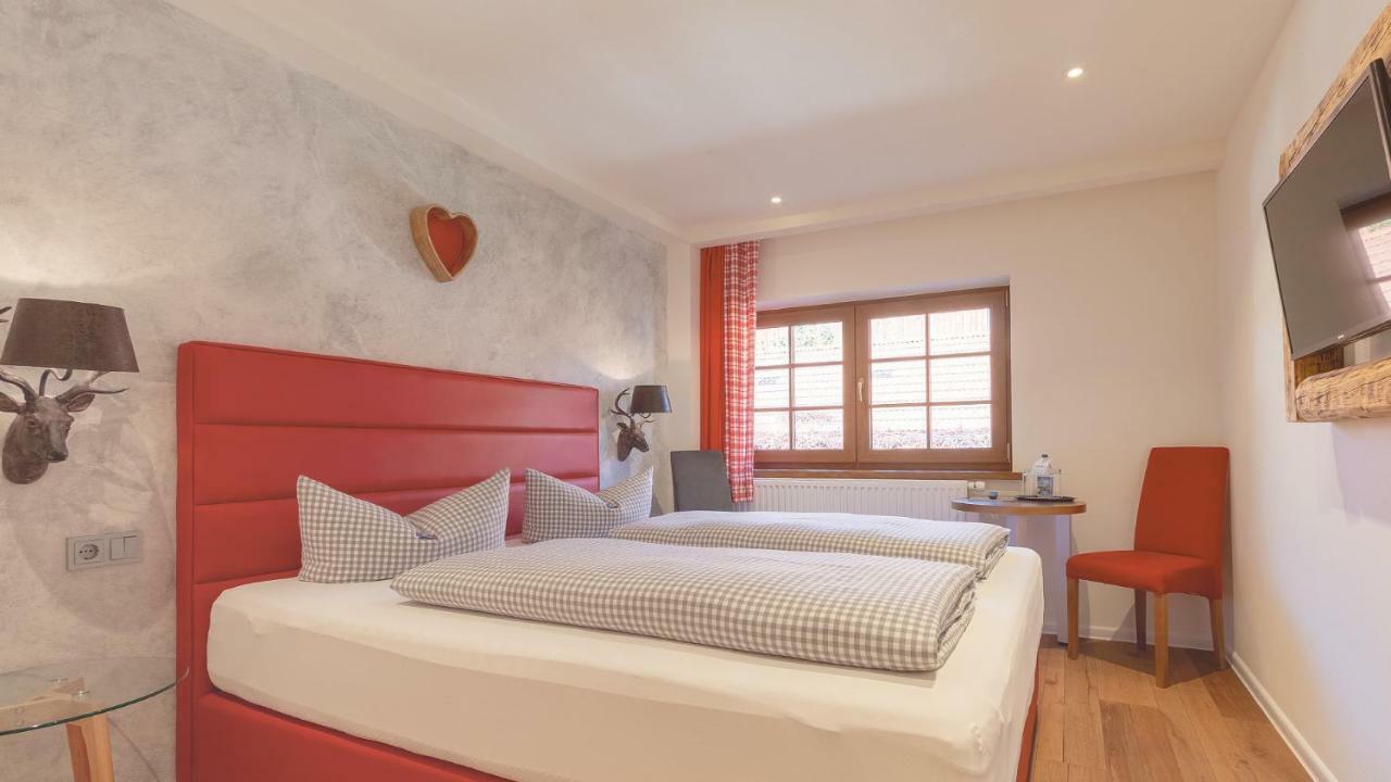 Boutique Hotel Restaurant & Spa Beim Lipp Roßhaupten Buitenkant foto